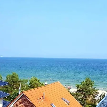 Nymphe Strandhotel & ビンツ