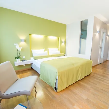 Nymphe Strandhotel & 4*